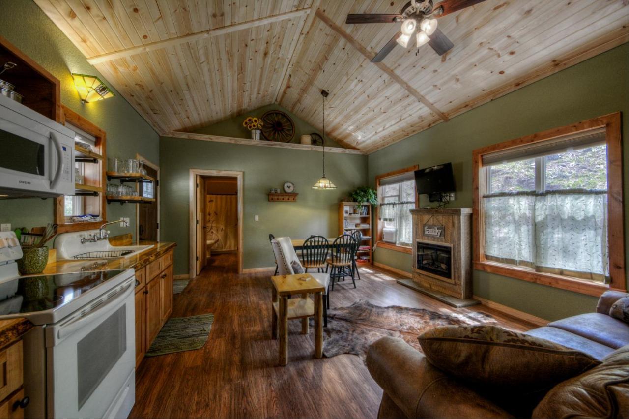 Yak Ridge Cabins And Farmstead By Mount Rushmore Vila Keystone Exterior foto